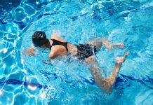 Cách bơi ếch không bị chìm đơn giản nhất
