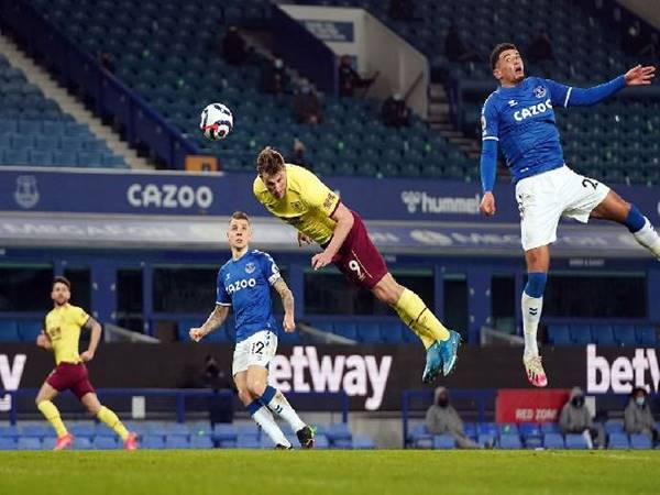 Dự đoán bóng đá giữa Everton vs Burnley, 2h45 ngày 2/11